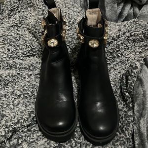 Steve Madden amulet boot